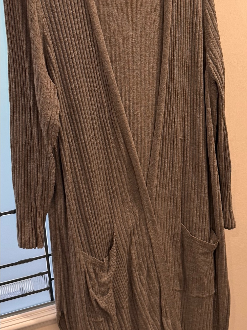 Reitmans Ribbed Open-Front long length Cardigan in Taupe Brown